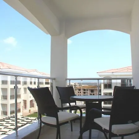 Holiday home Beautiful Bright 3 Bed In Popular Sought After Private Gated Community *